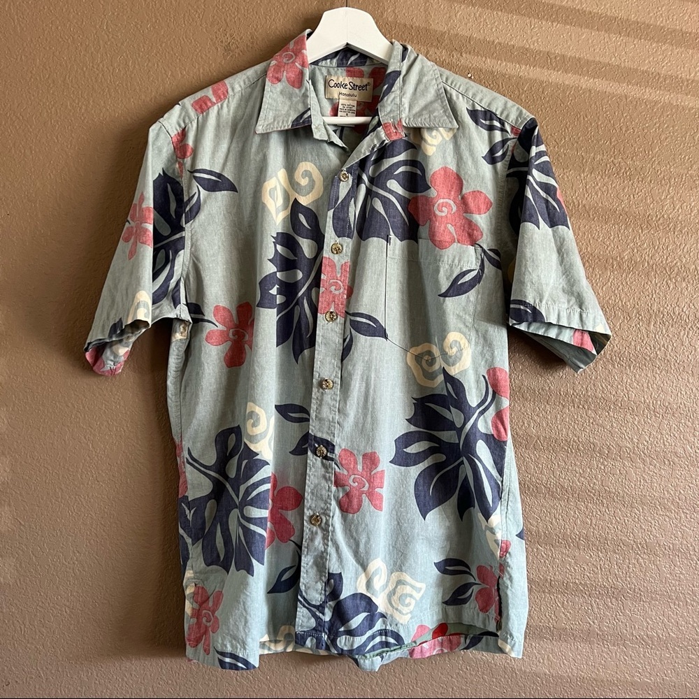 Cooke Street Honolulu Casual Hawaiian Shirt Small